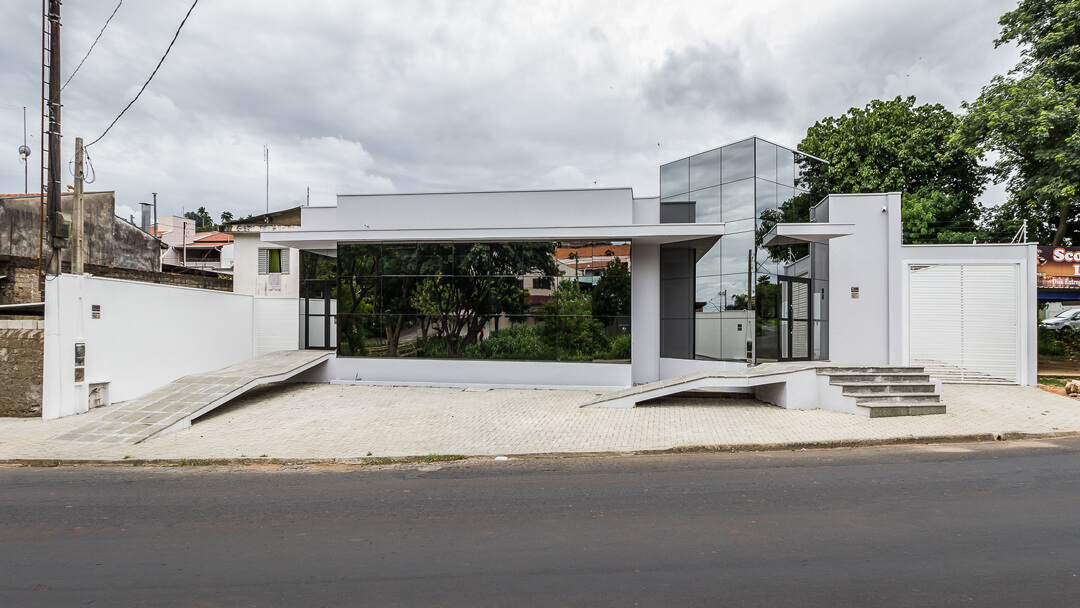 Arquitetura Comercial Leandro Gasparini Pedreira SP